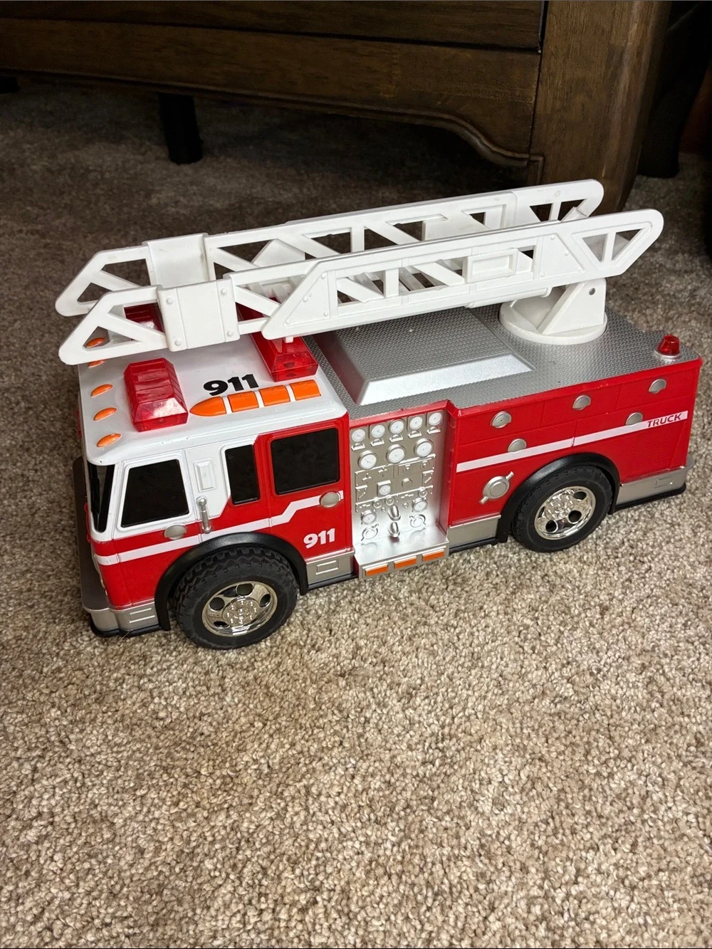 Sunny Days Maxx Action KidsFire Truck Interactive Toy with Extendable Ladder